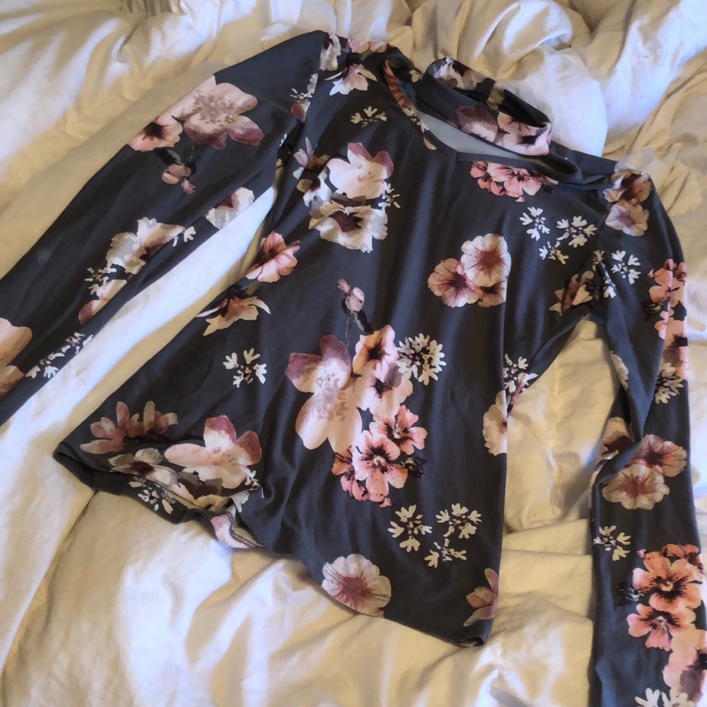 Long sleeved soft floral shirt.